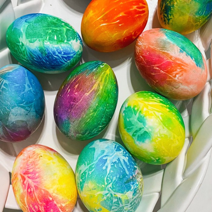 Dye easter eggs food coloring