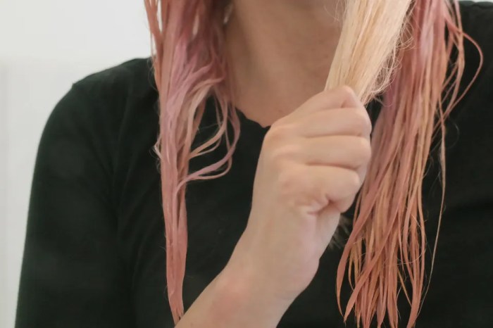 Dying hair food coloring